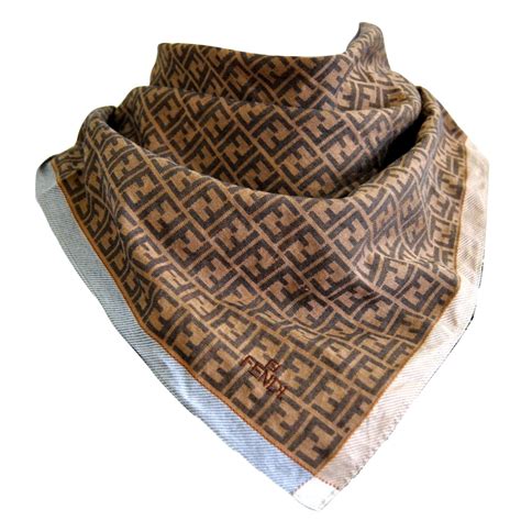 foulard fendi vintage|foulard bandeau Fendi.